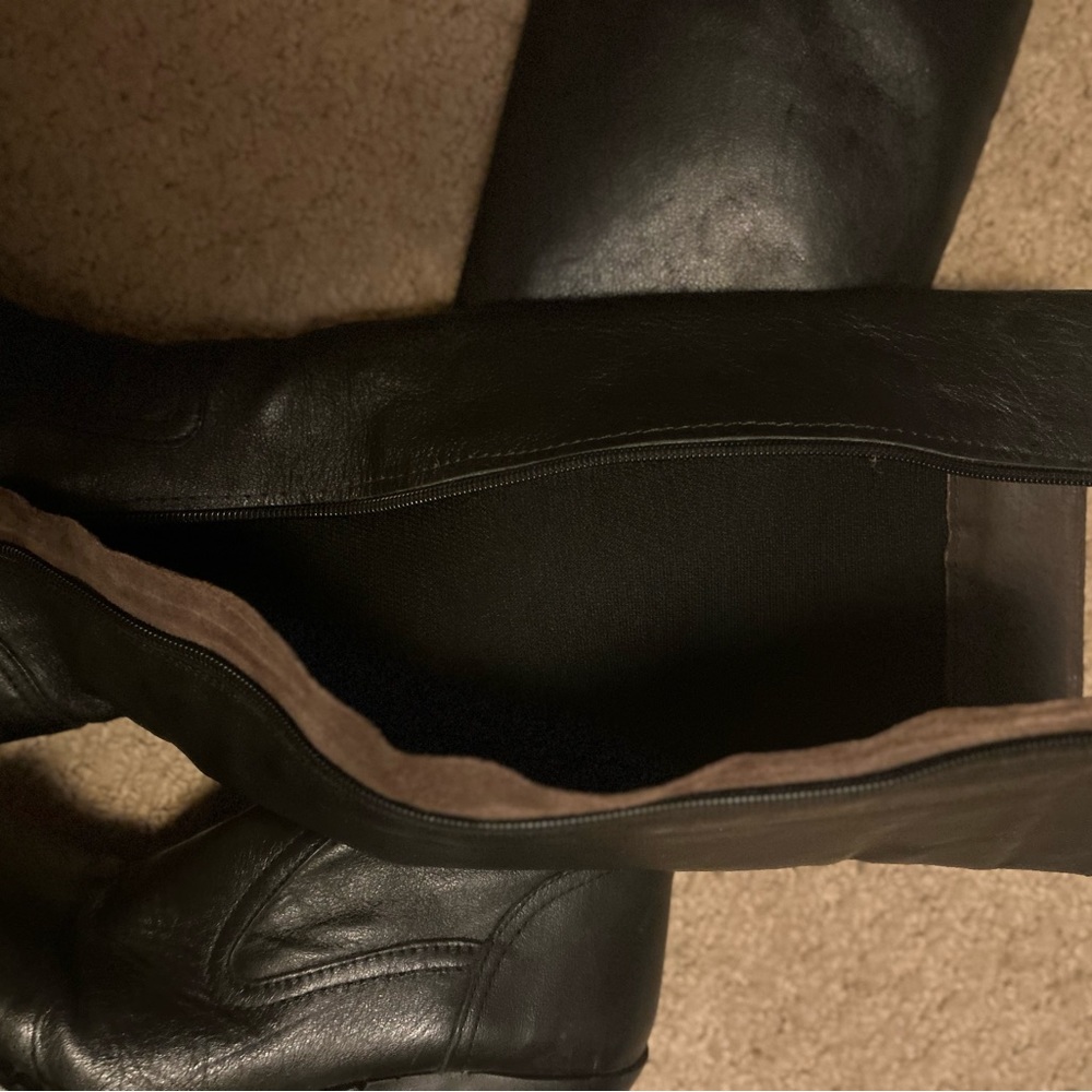 knee high leather boot - Picture 3 of 3